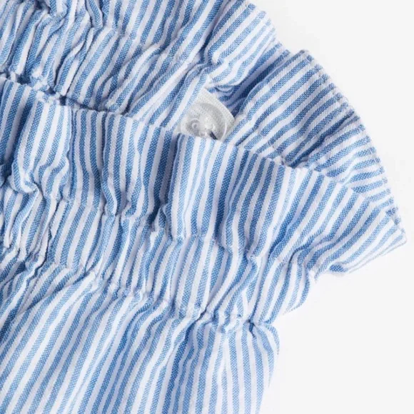 Practically New : H& M summer ruffle outfit ( fits bigger) size 3T - Picture 2 of 7